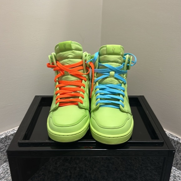 Jordan 1 AJKO ( Billie Ellish Edition ) Size 11.5 wm - Picture 2 of 9